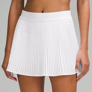 lululemon white varsity high rise pleated tennis skirt size 6 NWOT